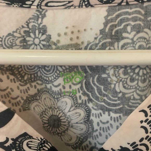 Scrub top - Picture 2 of 2